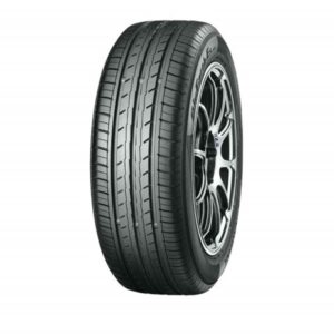 Yokohama ES 32 Japan 215/60 R16